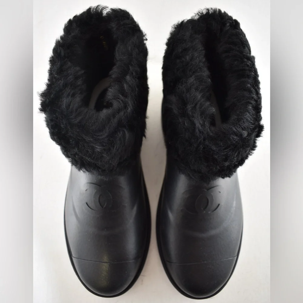 Chanel 24K Black Sheep Shearling Fur Rubber CC Low Top Short Ankle Rain Boots 42 - Picture 9 of 16